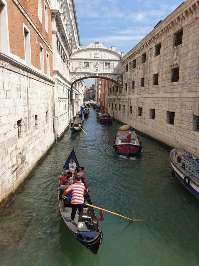 Ca' Del Sol Venezia Bed & Breakfast Exterior foto